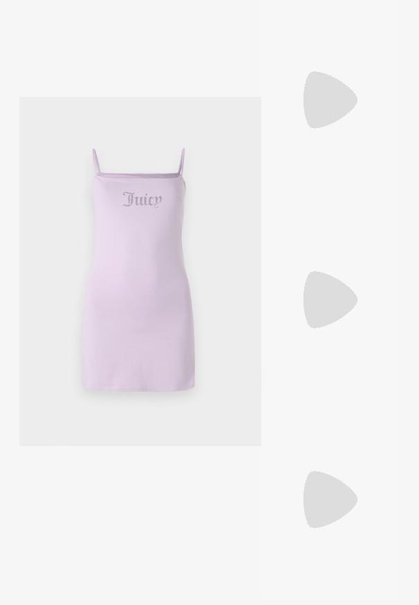 Bezrameni lavanda haljina s prilagođenim siluetom, s kamenčićima u obliku slova "Juicy" sprijeda. Mekana, glatka tekstura tkanine.; Even&Odd Sandale s visokom petom - gold; Crne pravokutne sunčane naočale s tamnim lećama. Čvrsti okvir, s dva mala zupca sprijeda i elegantne, ravne drške.; Crna lakirana kožna torba s jedinstvenim zakrivljenim oblikom, kratkom podesivom ručkom i zatvaračem na vrhu. Glatka tekstura s suptilnim brendiranjem.