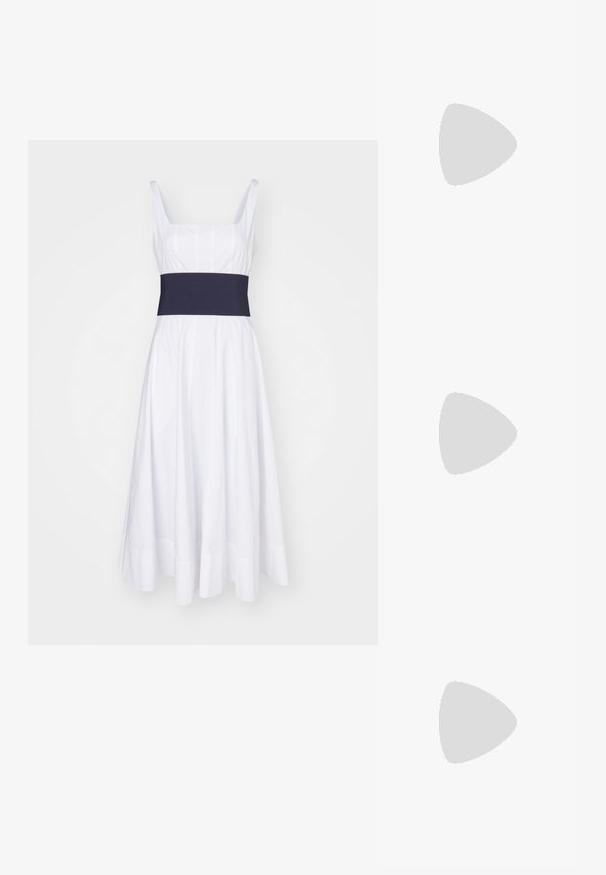 STAUD RIG DRESS - Day dress - white/navy; Clear plastic slip-on shoe with a grid pattern, rounded toe, and a small silver accent on the strap. Flexible sole in translucent color.; Sunglasses with an octagonal white frame, black edges, and gray lenses. Gold logo detail on the side adds a distinctive accent.; Black handbag made of textured leather, featuring a diamond pattern, gold-tone chain strap, and a top handle with a logo-embossed flap closure.