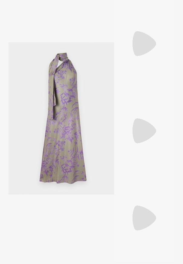 Vestido halter de tejido beige claro con un estampado floral en púrpura. Presenta un escote atado y una silueta fluida.; NEOUS IRENA - Tacones - black; Gafas de sol negras con lentes oscuros, con acentos de logotipo dorado en las patillas y un acabado mate. Diseño angular para un aspecto audaz.; Bolso de mano de cuero beige con una textura suave, forma rectangular y un cierre ovalado dorado. Cuenta con una correa larga y ajustable.