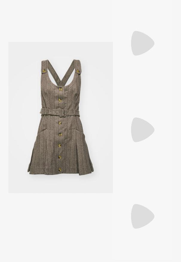 Free People BELONG TOGETHER MINI - Denní šaty - brown combo; Černý kožený mokasín s nízkým podpatkem, který má prošívaný design a styl obouvání bez zpevnění, umístěný na jednobarevném bílém pozadí.; Hnědé sluneční brýle s gradientem, s průhledným růžovým rámem, čtvercovým tvarem a tenkými kovovými nohami. Charakterizovány zaoblenými hranami a minimálním zdobením.; Hnědá kožená taška přes rameno s dvěma dlouhými uchy, strukturální obdélníkový tvar, hladká textura a jemné švy.