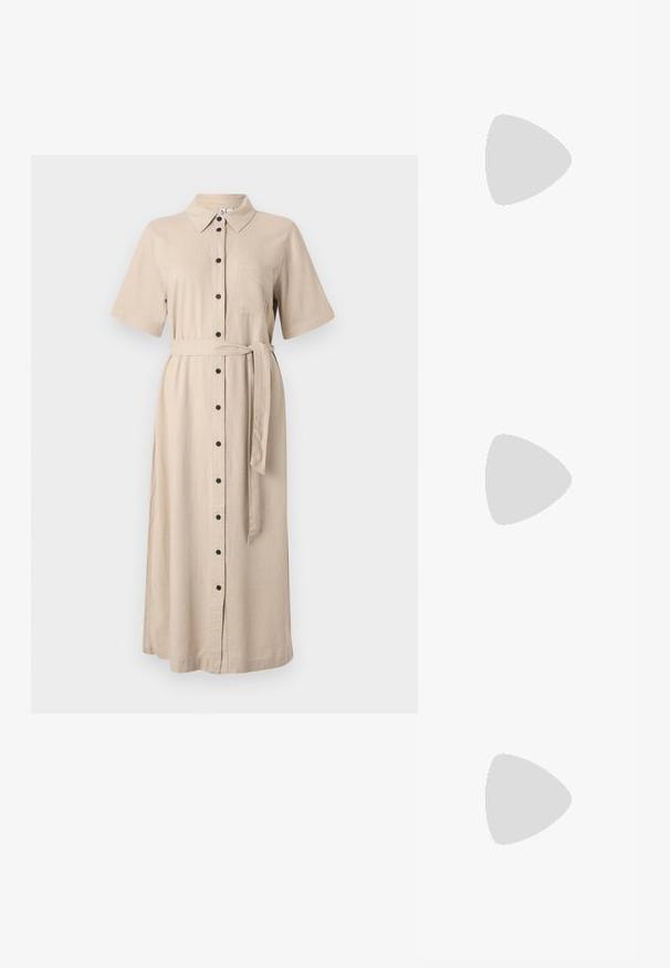 Abito midi beige con bottoni, maniche corte, colletto, taschino sul petto e una cintura in tessuto abbinato. Texture liscia simile al cotone.; Scarpa slingback in vernice nera con punta affusolata, cinturini alla caviglia con fibbie in argento e accessori, e tacco sottile.; Borsa a mano metallica dorata con un design strutturato, superficie liscia e tracolla regolabile. Presenta una forma triangolare unica e cuciture minimaliste.; Orecchini in tono oro caratterizzati da forme ondulate eTexture. Comprendono chiusure clip-on scultoree e un design a cerchio aperto con finitura martellata.