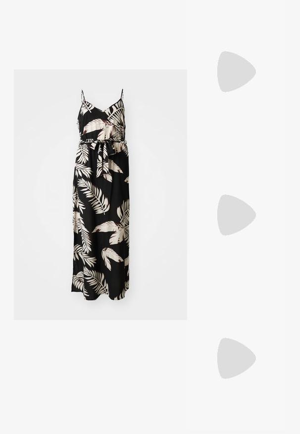 Maksijska obleka iz črnega blaga s cvetličnim listnatim vzorcem v kremni in burgundski barvi. Ima tanke ramenske trakove in zavezan pas.; Črne natikače s trakovi in kvadratnim prstom ter nizkim blokastim peto. Imajo več tankih trakov in nastavljiv trak okoli gležnja. Narejene so iz gladkega usnja.; Črna usnjena torba čez ramo z gladko teksturo, pravokotno obliko in kovinskim verižnim detajlom spredaj. Vključena je nastavljiva naramnica.; Srebrni uhani z kvadratnim studom, ki imajo gladko, polirano površino in obliko kapljice, ki odbija svetlobo z sijočo površino.