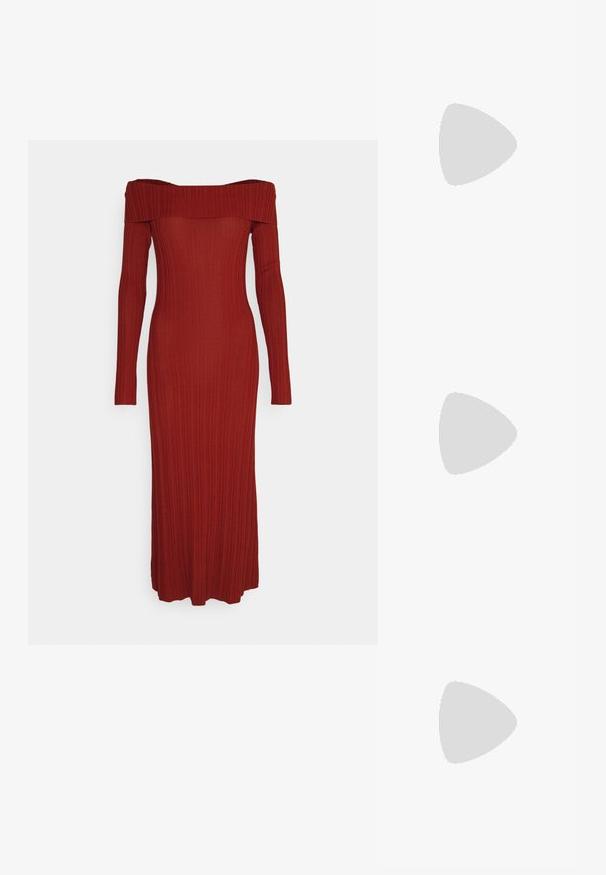 Rochie din tricot rib pentru femei cu mâneci lungi, umerii goi, de culoare roșu închis, cu o siluetă ajustată și lungime midi.; Pantof cu toc mic, cu vârf ascuțit și slingback, realizat din piele netedă, având un design decupat pe lateral pentru respirabilitate.; Geantă de umăr din piele neagră cu o textură moale, formă triunghiulară și curea ajustabilă, asortată cu o bluză cu dungi albastre deschise și pantaloni albi.; Trei inele din metal: unul roz aurie, unul auriu cu accente texturate și unul argintiu, toate cu branding gravat pe banda interioară.