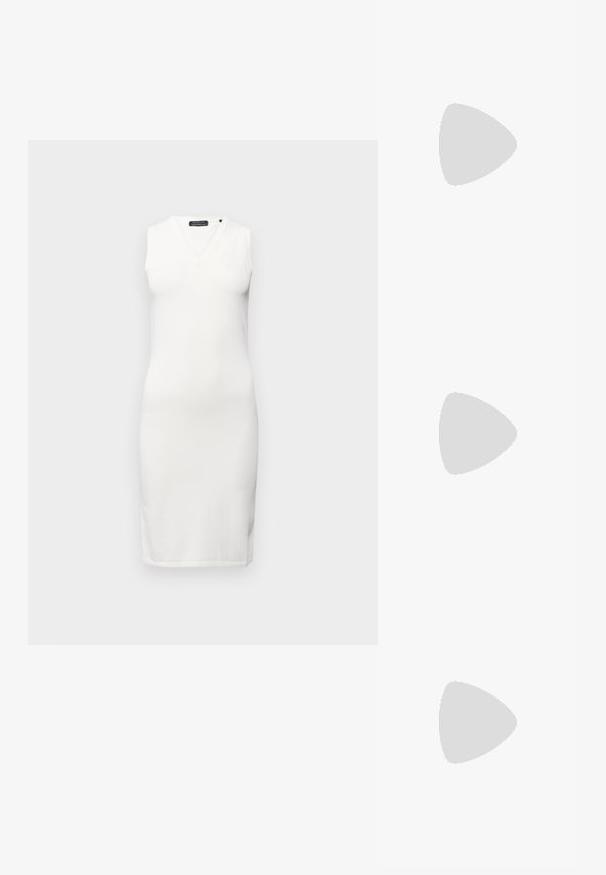 Armani Exchange VESTITO - Jerseykjole - off white; Sorte lærpumpe med spiss tå, lav hæl og en glatt tekstur. Har en liten åpning foran og minimalt med beslag bak.; Hvit lærveske med teksturert overflate, utstyrt med gullkjede for å bære over skulderen og svarte detaljer. Inkluderer en frontlomme og glidelås.; Gullfargede metalløredobber med en buet, forlenget form. Har en jevn, blank overflate og en avrundet tupp for ekstra detaljer.