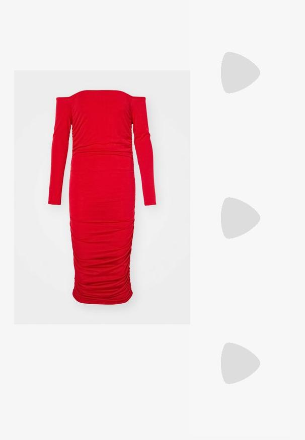 Rochie roșie, cu mâneci lungi, off-the-shoulder, cu o siluetă ajustată și detalii plisate pe întreaga țesătură. Textură netedă.; Adidași slip-on Vans în carouri alb-negru, cu un exterior din pânză, talpă din cauciuc și guler căptușit. Vârf plat, rotund, cu accente albe pe talpă.; Ochelari de soare tip cat-eye cu un cadru din plastic mat de culoare neagră, lentile întunecate și un accent de logo aurit pe tâmple. Design unghiular și textură netedă.; Clutch Michael Kors din canva acoperit bej, cu un model repetitiv al logo-ului MK, accesorii din aur și o curea cu lanț detașabil.