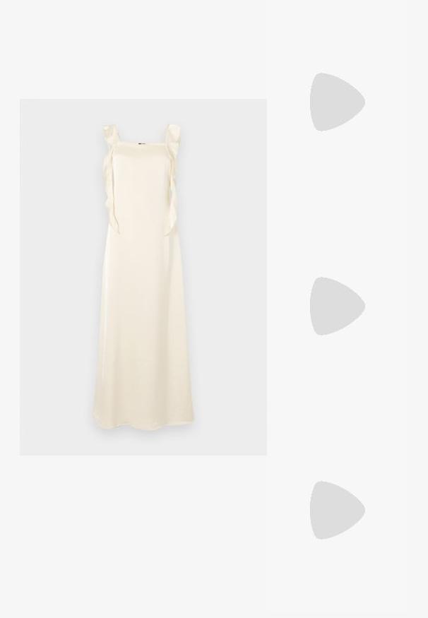 Μακρύ, κρεμ φόρεμα από λείο ύφασμα με τούλινα ράφια. Ευθύς σιλουέτα, μήκος ως το πάτωμα και διακριτό τελείωμα.; Λευκό ψηλοτάκουνο παπούτσι από λείο υλικό με μυτερή μύτη και λουράκι στον αστράγαλο. Διαθέτει εσωτερικό σε ανοιχτό καφέ χρώμα και αξεσουάρ σε χρυσό τόνο.; Κρέμα δερμάτινη τσάντα ώμου σε σχήμα ημισελήνου, με λεπτό λουράκι και διακριτικές ραφές. Μινιμαλιστικός σχεδιασμός με χρυσές λεπτομέρειες.; Χρυσά σκουλαρίκια με υφή, κυματιστά σχήματα. Περιλαμβάνουν γλυπτικά κλιπ-σε σκουλαρίκια και σχέδιο ανοιχτού σκουλαρικιού με σφυρήλατη επιφάνεια.