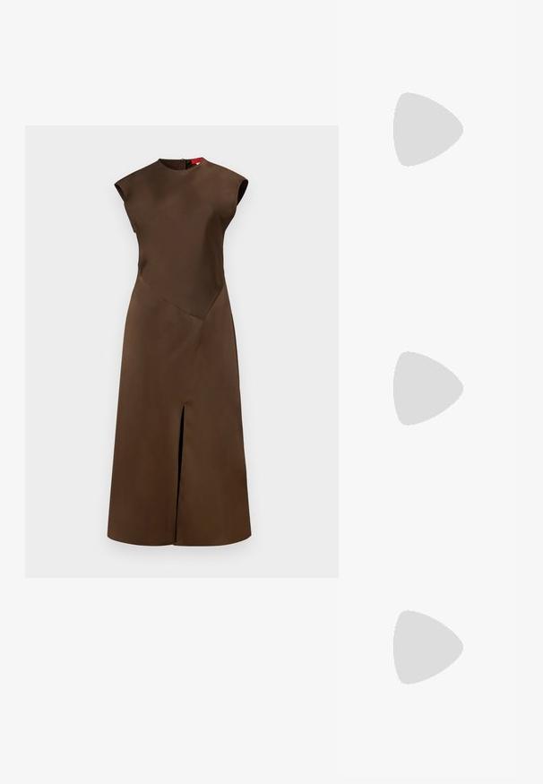 Abito marrone senza maniche con un design angolare, realizzato in tessuto morbido. Presenta un collo alto e una fessura frontale per un dettaglio aggiuntivo.; Camicia gialla a maniche lunghe con colletto, bottoni frontali e taschino sulla parte sinistra, realizzata in un materiale leggero e liscio.; Scarpa slingback in vernice bordeaux con punta affusolata e tacco moderato, caratterizzata da un design a ritaglio e una fascia regolabile con fibbia.; Occhiali da sole ovali color oro con lenti scure, caratterizzati da un design elegante, aste sottili e un accento nero all'asta. Modello numero L37.