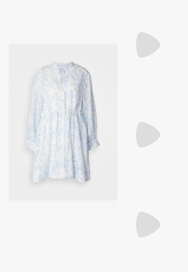 Samsøe Samsøe AMELIE DRESS - Marškininė suknelė - light blue; Juodas smailus slingback batelis su žemu kulnu, pagamintas iš lygaus odos paviršiaus ir su išpjovomis šone, užtikrinančiomis oro pralaidumą.; Balta odinė rankinė su išlenkta forma, su reljefiniu "CK" logotipu priekyje ir viena petneša. Užtrauktuko uždarymas viršuje.; Auksu padengta apyrankė su lygiu, įgaubtu centriniu akcentu. Pasižymi lankstoma grandinėle su vėžlio užsegimu ir papildomais reguliuojamais grandinėlių ryšiais.