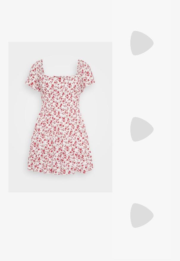 Hollister Co. Open Back Channeled Skort Dress - Day dress - sunset; Anna Field by Zalando Classic heels - white; Ray-Ban Sunglasses - blue/gradient grey; Anna Field by Zalando Clutch - pink