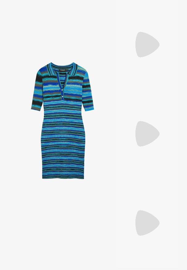 Abito lavorato a maglia a righe blu, nere e verdi, con colletto polo, chiusura con bottoni e maniche a tre quarti. Tessuto testurizzato con motivo a costine.; Sandaletti con tacco a spillo di un delicato azzurro, caratterizzati da una texture a coccodrillo, con punta aperta e tacco sottile. Finitura lucida e liscia senza decorazioni.; Borsa hobo in pelle beige chiaro con silhouette curva, tracolla sottile e chiusura superiore con zip. Texture liscia con accenti minimi.; Abito rosso scuro con collo a cowl e texture liscia. Presenta una collana di perle con un accento decorativo in argento al centro.