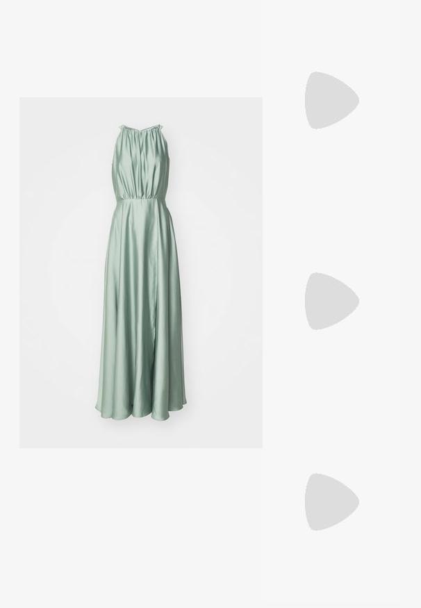 Swing DRESS - Proginė apranga - soft green; Aštrus pirštas aukštakulnis batelis su sidabro, aukso ir nuogų spalvų deriniu. Blizgus paviršius su išpjovos dizainu, su stiletto kulnu.; Sidabrinė metalinė maišelio forma su švelnia, apvalia forma ir mazgu užveriamu viršumi. Pagaminta iš lygios dirbtinės odos medžiagos.; Sidabrinės pusmėnulio auskarai minimalistiniu dizainu. Apskritimo forma, lygus paviršius ir plonas profilis. Lengvi su poliruotu apdailu.
