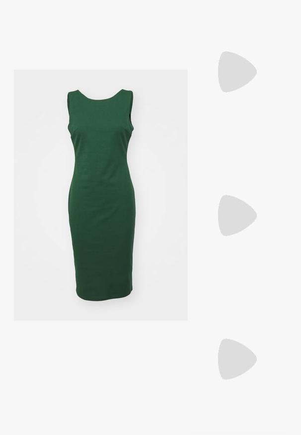 WAL G. TILLY BACK MIDI DRESS - Shift-haljina - bottle green; Crne lakirane kožne sandale s visokom potpeticom, s tri horizontalne trake i podesivom trakicom oko gležnja. Elegantan oblik i sjajan završni sloj.; Srebrna metalik torbica s mekim, zaobljenim oblikom i čvorastim zatvaranjem na vrhu. Izrađena od glatke sintetičke kože.; Srebrne naušnice s obručima i uvijenim dizajnom, s poliranim završetkom i pričvršćivanjem na stražnjoj strani. Mjere otprilike 3 cm u promjeru.