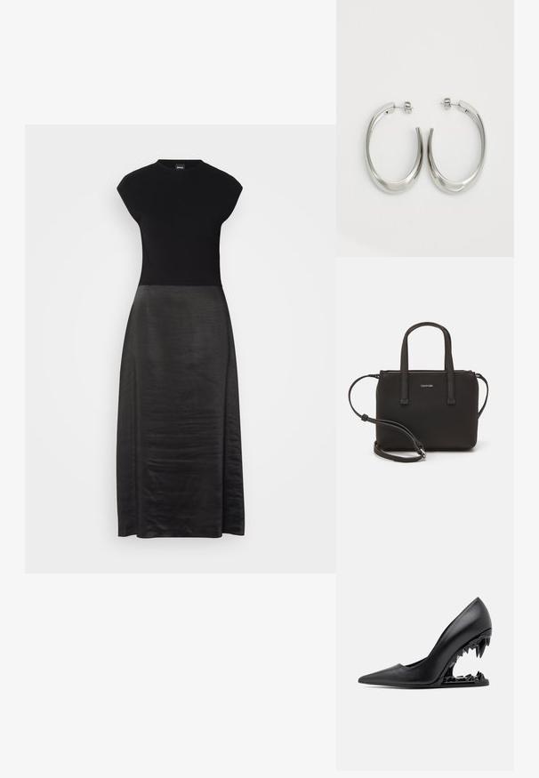 Abito nero con un corpino aderente e una gonna fluida in seta. Maniche a campana, scollatura rotonda, trama liscia e design lunghezza caviglia.; GCDS MORSO - Decolleté - nero; Borsa nera con doppi manici corti e tracolla removibile. Materiale simile alla pelle liscia con chiusura a zip e dettaglio del logo.; Orecchini a cerchio argentati con un design liscio e curvo. Presentano una finitura metallica lucida e una chiusura a perno. Nessun motivo o accentuazione visibile.