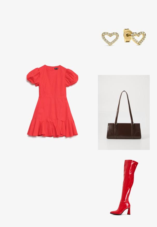 Röd klänning med puffärmar som har en figurnära överdel, utställd volangkant och dragkedja bak, tillverkad av ett mjukt tyg.; Röd lackläderstövel över knäet med spetsig tå och djärv blockklack. Har en glänsande yta och sömdetaljer längs skaftet.; Brun blankläderväska med rektangulär form, två långa handtag och subtila böjda accenter på framsidan.; FAVS Örhänge - gelb
