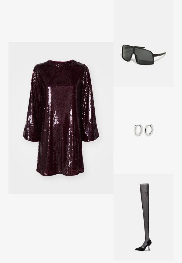 Robe en sequins bordeaux avec un décolleté bateau et des manches trois-quarts, présentant une texture lisse et une surface brillante pour la réflexion de la lumière.; Patrizia Pepe BOOTS - Cuissardes - nero; Lunettes de soleil noires avec une grande monture angulaire, des verres foncés et des branches fines et élégantes présentant un petit logo d'un côté.; Boucles d'oreilles en argent avec une finition polie, présentant un design circulaire et des charnières sans soudure, affichant une texture lisse.