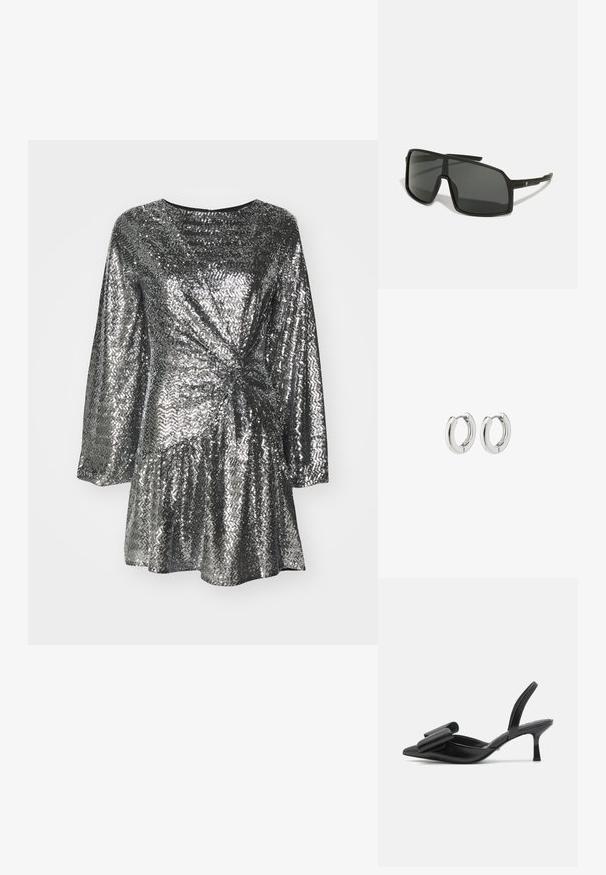 Stříbrné flitrové šaty s dlouhými rukávy, s designem zkrouceného předního dílu a rozšířenou sukní. Hladká textura s odrazivým povrchem.; Černé lodičky na podpatku se špičatou špičkou, lesklým koženým materiálem a velkým mašlí na přední straně.; Černé sluneční brýle s velkým, hranatým rámem, tmavými skly a tenkými, elegantními rameny s malým logem na jedné straně.; Stříbrné kruhové náušnice s lesklým povrchem, které mají obdélníkový design a bezproblémové závěsy, vykazující hladký povrch.