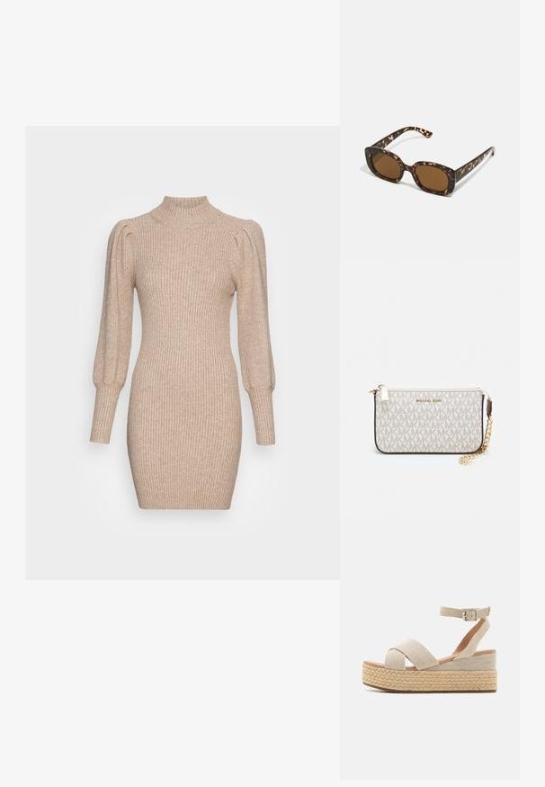 Pletené šaty v béžové barvě s žebrovanou texturou, vysokým límcem a nabíranými rukávy. Tvarující silueta s krátkou délkou.; Béžové espadrilové sandály na platformě s tkaným textilním svrškem, křížovými popruhy, přezkou kolem kotníku a texturovanou jutu obalenou podrážkou.; Sluneční brýle ve skořápce želvy s kulatým, širokým rámem a hnědými čočkami. Mají jemné vzory a rovné, zúžené stranice.; Kabelka na zápěstí Michael Kors v béžové potažené plátno s opakujícím se vzorem loga MK, zlatými kovovými doplňky a odnímatelným řetízkovým popruhem.