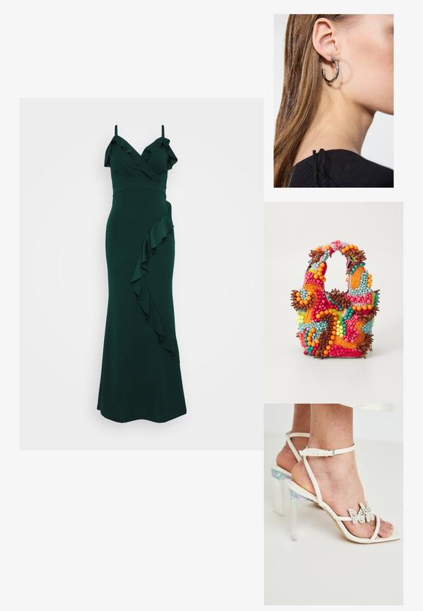 Smaragdgroene jurk met schouderbandjes, geraffineerde halslijn en een vallende franje langs de zijkant. Gemaakt van een gladde stof, aansluitend ontwerp.; Witte hakken met bandjes en doorzichtige, iriserende blokhak en decoratieve vlinderaccenten op de bandjes. Zachte leren textuur.; Beaded handtas met levendige kleuren: roze, oranje, blauw en bruin. Getextureerd oppervlak met ronde kralen en organische vormen, stevige handvatten.; Zilveren oorbel met een gepolijste afwerking, met kleine gouden accentdetails en een ronde vorm, gedragen op de oorlel.