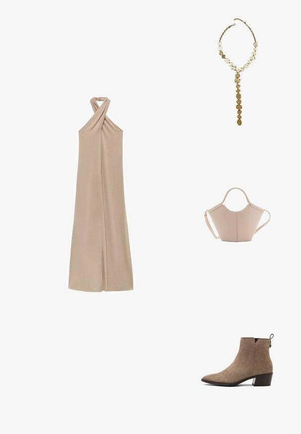 Vaaleanbeige halterneck-mekko, jossa on kiertävä muotoilu, pehmeää kangasta, virtaava siluetti ja pitkä malli, joka ulottuu lattiaan.; Ruske suède čizme do članaka s šiljastim vrhom, niskom blok petom i oznakom za povlačenje na stražnjoj strani. Glatka tekstura s minimalnim šavnim detaljima.; Vaaleanbeige nahkainen käsilaukku, jossa on ainutlaatuinen muoto, varustettuna kahdella lyhyellä kahvalla ja yhdellä pitkällä säädettävällä hihnalla. Sujuva pinta ja vähän metalliosia.; Kultaketjun, jossa on epäsäännöllisiä teksturoituja linkkejä ja Y-mallinen roikkuva osa, jota korostaa keskellä oleva riipus, joka muistuttaa kerroksittain asetettuja kolikoita.
