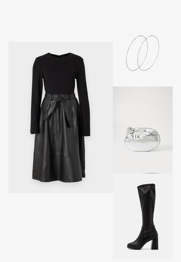 Svart långärmad topp kombinerad med en svart skinnimitation kjol, med en knytning i midjan och en slät, glänsande yta.; Svarta knähöga stövlar i slät läder, med en kraftig klack och elastiska sidopaneler för enkel på- och avtagning.; Silverfärgad metallisk påse med en mjuk, rundad form och en knutstängning upptill. Tillverkad av ett mjukt material i konstläder.; Silverfärgade hoopörhängen med en minimalistisk design. Cirkulär form, slät yta och tunn profil. Lätta med en polerad finish.