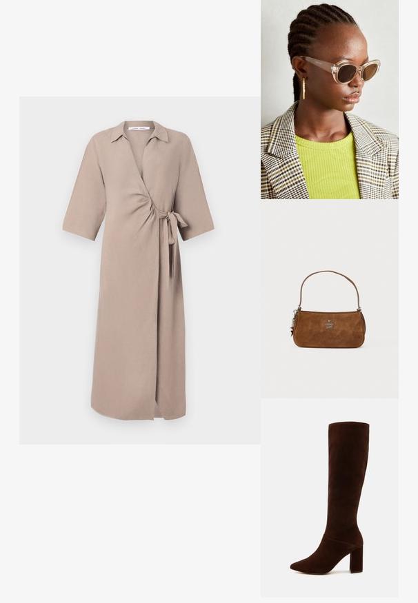 Robe portefeuille beige en tissu léger, avec un décolleté en V, des manches courtes et un accent noué à la taille. Design mi-long.; Bottes hautes en daim marron jusqu'au genou avec un bout pointu et un large talon carré. Texture lisse avec une tige ajustée et sans fermetures visibles.; Lunettes de soleil en forme d'œil de chat transparentes avec des verres marron. Modèle portant un haut côtelé vert et un blazer à carreaux. Boucles d'oreilles dorées en forme de créole.; Sac à main en daim marron avec une courte bandoulière. Présente un logo argenté, un accent en étoile et une texture lisse. Forme rectangulaire compacte.