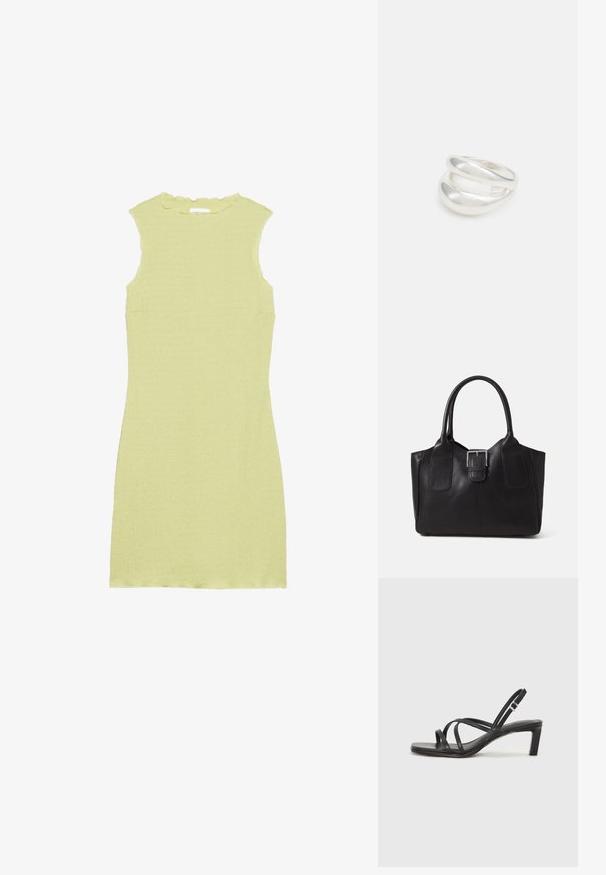 Svetlozelené šaty bez rukávov s textúrovanou látkou, volánovým dekoltom a priliehavým tvarom. Bez rukávov alebo ďalších ozdôb.; Čierne sandále na vysokom podpätku so štvorcovou špičkou a nízkym blokovým podpätkom. Obsahujú viacero tenkých popruhov a nastaviteľný členkový popruh. Vyrobené z hladkej kože.; Čierna kožená taška s hladkou textúrou, štruktúrovaným tvarom, dvoma uchami a výrazným strieborným prackovým detailom na prednej strane.; Strieborný prsteň s dvojitým pásikom s hladkým, lesklým povrchom. Má plynulý, zakrivený dizajn s prekryvajúcimi sa časťami pre moderný vzhľad.