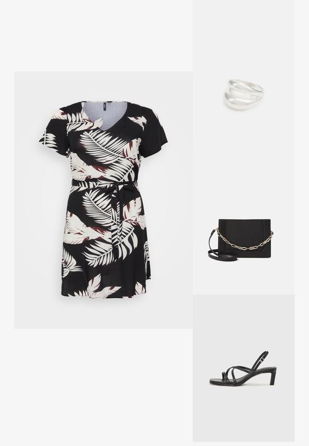 Schwarzes Kleid mit kurzen Ärmeln, V-Ausschnitt und tailliertem Bund. Mit einem weißen und kastanienbraunen Palmenblattmuster auf glattem Stoff.; Schwarze Sandale mit Riemchen, quadratischer Zehenform und niedrigem Blockabsatz. Verfügt über mehrere dünne Riemen und einen verstellbaren Knöchelriemen. Hergestellt aus glattem Leder.; Schwarze Leder-Crossbody-Tasche mit glatter Textur, rechteckiger Form und metallic-kettendetail auf der Vorderseite. Verstellbarer Gurt inklusive.; Silberner Doppelring mit einer glatten, polierten Oberfläche. Verfügt über ein fließendes, kurviges Design mit überlappenden Abschnitten für einen modernen Look.