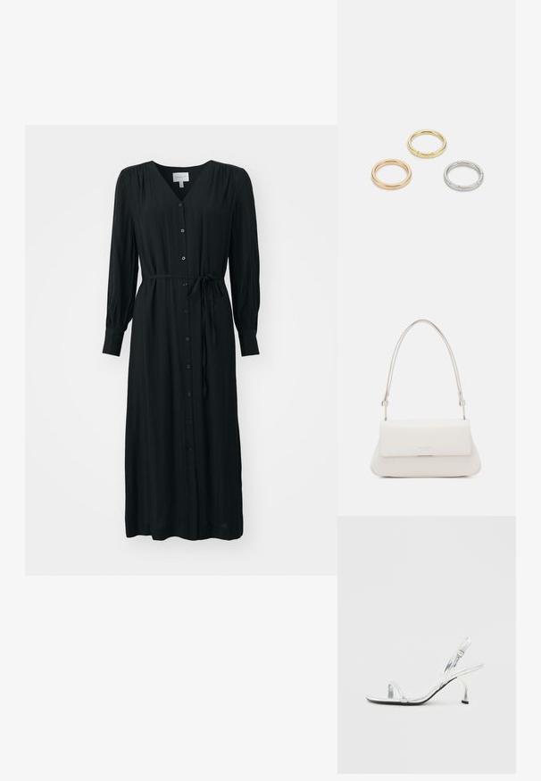 Črna obleka z dolgimi rokavi iz lahkega materiala, z V-izrezom, zapenjanjem na gumbe spredaj in zavezanjem v pasu, z rahlo teksturiranim zaključkom.; Srebrna patentna usnjena sandala na visoki peti s ozkim pasom za prste, nastavljivim zaponcem in vitkim petami.; Bela usnjena torba za ramo s prepognjenim sprednjim pokrovom, ukrivljeno obliko in nastavljivim trakom. Ima subtilen logotip na sprednji strani.; Trije kovinski prstani: eden rožnato zlati, eden zlat z teksturiranimi detajli in eden srebrn, vsi z vgraviranim logotipom na notranji strani.