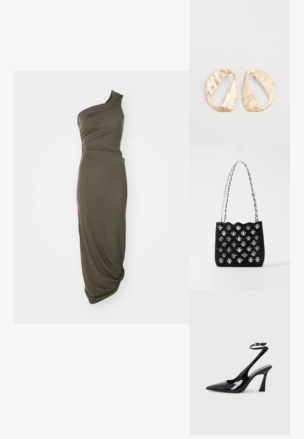 Rochie verde mătăsos, cu un singur umăr, fabricată dintr-un material moale, având un design drapat și detalii strânse la șold, creând o siluetă fluidă.; Sandale cu toc înalt din piele patent neagră, cu vârf ascuțit, curea ajustabilă la gleznă și toc mediu pătrat. Textură netedă cu un finisaj lucios.; Rabanne Geantă de mână - black/silver; O pereche de cercei din metal de culoare aurie, cu formă ovală neregulată, având o suprafață texturată, ușor ciocănită, pe un fundal alb.