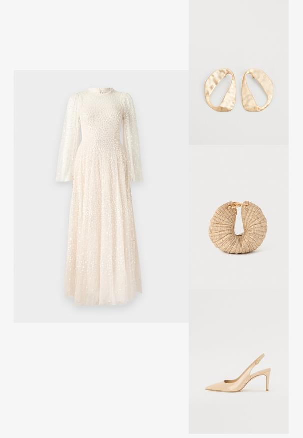 Needle & Thread SCATTER ROUND NECK GOWN - Apģērbs svinīgiem gadījumiem - off white; Nude lakota ādas paps papēdis ar norādītu purngalu, atvērtu augšdaļu un plānu stiletto papēdi. Iezīmē apļa zelta akcentu siksnā.; Cult Gaia UBAH - Vakarsomiņa - wheat; Pāris neregulāras ovālas formas zelta toņos metāla auskaru ar teksturētu, nedaudz sitētu virsmu uz baltas fona.