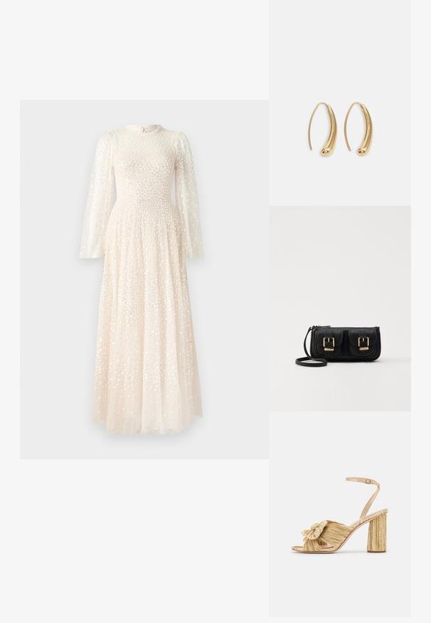 Needle & Thread SCATTER ROUND NECK GOWN - Galajurk - off white; Gouden sandalen met hakken, voorzien van een geknoopte voorkant, gegolfde textuur en een enkelriem. De blokhak heeft een ribbelontwerp, wat de grip verbetert.; Zwarte leren schoudertas met twee vo pockets, gouden gespen, ritsluiting en een smalle band. Tekstuur oppervlak en compacte rechthoekige vorm.; Gouden metalen oorbellen in de vorm van een gebogen, verlengde hoop. Kenmerkend zijn het gladde, glanzende oppervlak en de afgeronde punt voor extra detail.