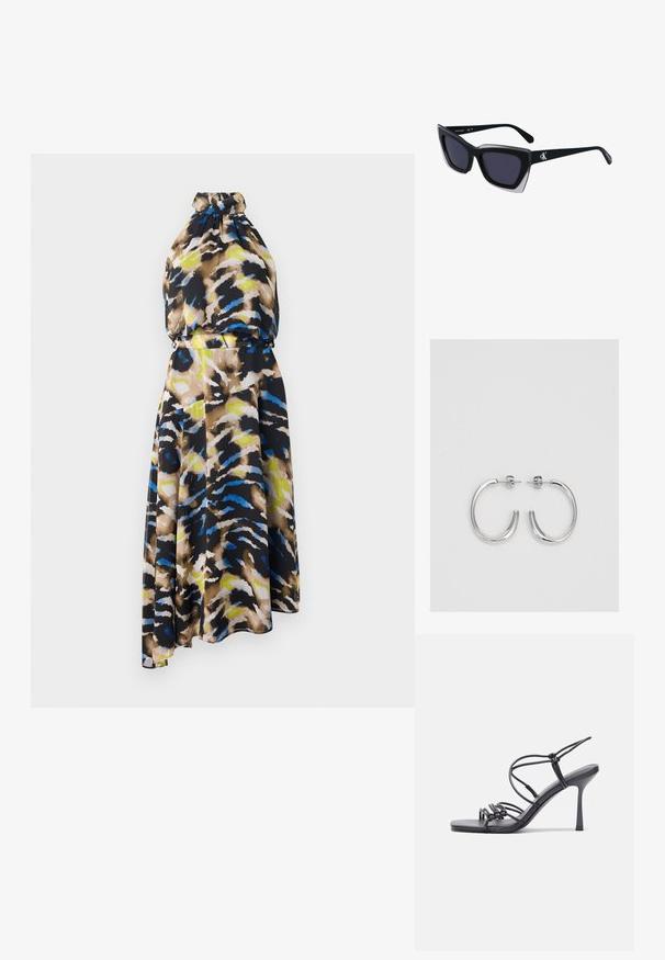 Halterio tipo suknelė lengvoje medžiagoje su daugiaspalviu abstrakčiu raštu iš rudos, mėlynos ir žalios spalvų, turinti asimetrišką hemą.; Juodos aukštakulnės sandalai pasižymi plonyčiais dirželiais su mazgo dizainu, lygiu kvadratiniu pirštu ir elegantišku stiletto kulnu.; Juodos didelės saulės akinių su geometrine forma, turinčiais tamsius objektyvus ir kontrastingą pilką detalę ant rėmelio. Logotipas ant šalon.; Sidabriniai lankelio formos auskarai su lygiu, blizgiu paviršiumi, išlenktos formos ir su užsegimu. Minimalistinio dizaino su moderniu apdaila.