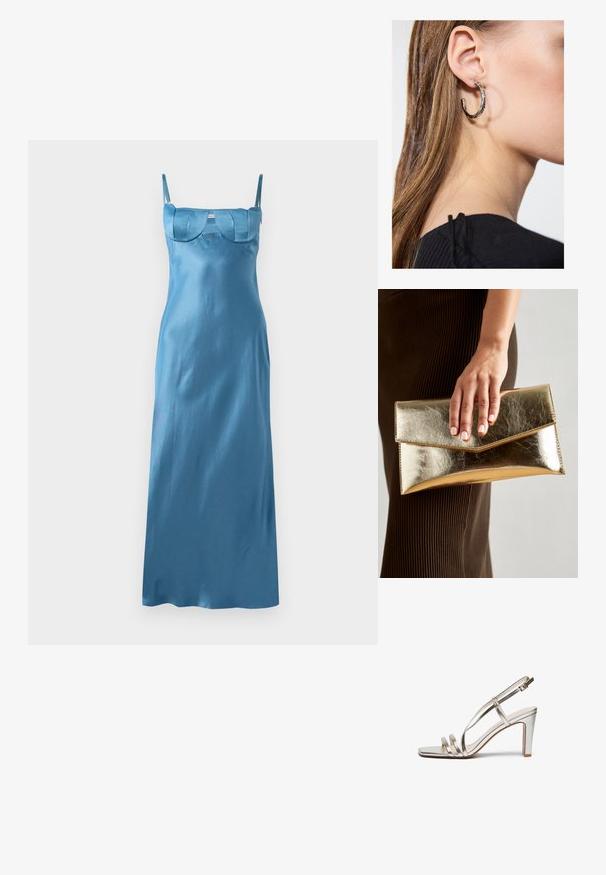 Ilgas, elegantiškas mėlynas atlasinis suknelė su plonomis petnešomis ir struktūrizuotu, banguotu bodžiu. Lygi tekstūra su plazdančia siluetu.; Metallic sidabriniai aukštakulniai sandalai su atvira nosimi, turintys tris plonas dirželius per pėdą ir kulkšnies dirželį su sagtimi.; Auksinės metalinės rankinės su lygiu paviršiumi, kuri turi trikampio formos užsegimą. Ranką laikančioji turi tvarkingai prižiūrėtus nagus.; Sidabrinė lankinė auskarai su poliruotu paviršiumi, turintys mažus auksinius akcentus ir apvalią formą, dėvimi ant ausies kaušelio.