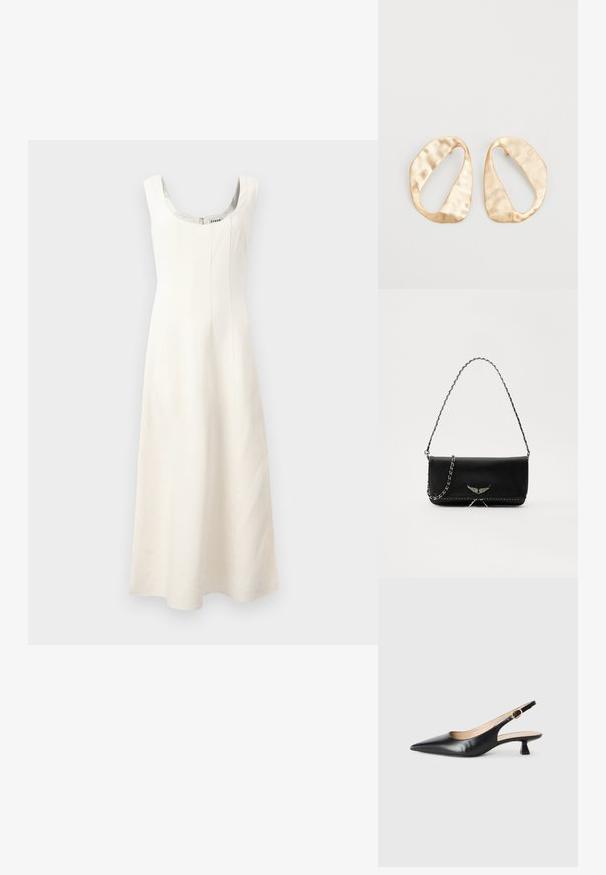 Biała sukienka bez rękawów z okrągłym dekoltem, dopasowaną górą i zwiewnym dołem. Posiada pionowe szwy i ukryty zamek z tyłu.; Czarny skórzany but na obcasie typu kitten heel z odkrytym piętą, o spiczastym nosku i złotym zapięciu na boku, na białym tle.; Czarna skórzana torebka z srebrnym łańcuszkiem, ozdobiona dekoracyjnymi skrzydłami i białym przeszyciem wzdłuż dolnego szwu.; Para nieregularnych, owalnych kolczyków ze złotego metalu o teksturowanej, lekko młotkowanej powierzchni na białym tle.