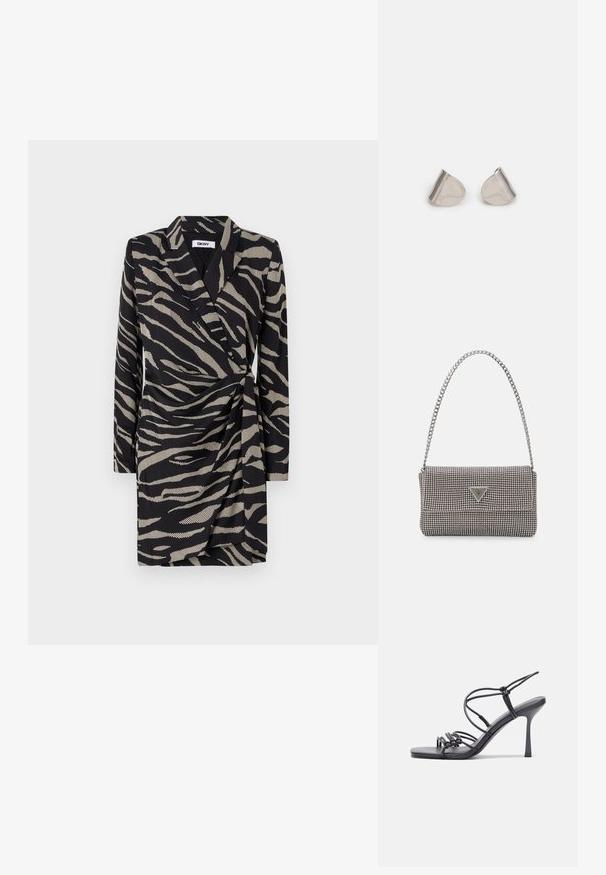 Svart omslagsklänning med ett zebramönster i beige. Långa ärmar och en sammanknuten midjedetalj förstärker designen.; Svarta högklackade sandaler har tunna remmar med en knuten design, en slät fyrkantig tå och en smal stilettklack.; Ljusgrå metallisk handväska med kedjestropp, prydd med små cirkulära metallnitar och en triangulär logotyp.; Silverfärgade metallörhängen med en slät, tårformad design och en polerad yta. Subtila gravyrer tillför detaljer. Minimalistisk design.