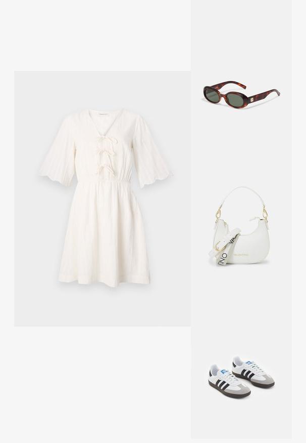 Balta suknelė su V-formos iškirpte ir lace-up priekyje, turinti trumpas, platėjančias rankoves ir susirinkusią juosmenį, pagaminta iš tekstūrinio audinio.; Sportiniai batai su balta odine viršutine dalimi, pilku zomšiniu priekiu ir trimis juodomis juostelėmis. Ant liežuvio yra mėlynas logotipas, o padas pagamintas iš tekstūruoto gumos.; Žaltvinių kornos akinių su tamsiais lęšiais, ovalo formos ir plačiomis dėvėjimo dalimis. Šone yra mažas auksinis akcentas. Lygus plastikinis paviršius.; Balta rankinė su kreiva siluetu, tekstūruota oda, auksinė furnitūra ir nuimama juosta su logotipu bei sagtimi.