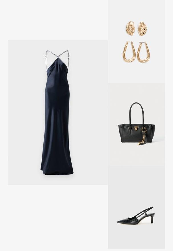 Dlouhé, přiléhavé, námořnické saténové šaty se spagetti ramínky. Obsahují vzor křížového zadního dílu s akcentem ze stříbrného řetízku. Hladká, elegantní textura.; Černé lakované slingback podpatky s špičatou špičkou, zdobené texturovaným hadím vzorem, nastavovacím páskem a krátkým texturovaným blokovým podpatkem.; Černá kožená kabelka s dvojitými uchy, zlatým zámkem a řetízkem, a černo-bílým třásňovým doplňkem na bílém pozadí.; Náušnice ve zlatém tónu s texturovanými, vlnitými tvary. Obsahují sochařské klipy a design otevřeného kruhu s kladivkovým povrchem.