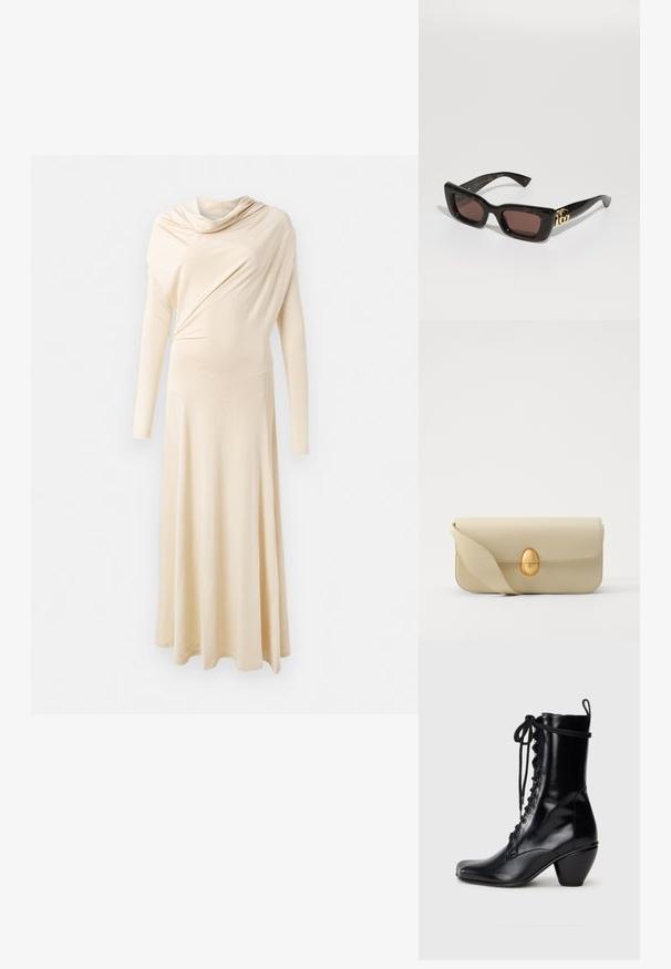 Beżowa sukienka z długim rękawem, wykonana z miękkiego, zwiewnego materiału. Posiada dekolt w kształcie łódki oraz swobodny fason, który sięga do podłogi.; Czarne skórzane botki za kostkę z kwadratowym noskiem, zapinane na sznurówki z przodu oraz na masywnej, rozszerzanej podeszwie. Gładka tekstura i eleganckie wykończenie.; Czarne okulary przeciwsłoneczne w kolorze tortoise z prostokątnymi soczewkami, brązowym zabarwieniem, grubą oprawką i złotym logo podwójnego G na zauszniku.; Beżowa skórzana torebka o gładkiej fakturze, prostokątnym kształcie i złotym, owalnym zapięciu. Posiada długi, regulowany pasek.; Srebrny pierścień w kształcie podkowy, ozdobiony małymi przezroczystymi kamieniami wzdłuż zewnętrznej krawędzi oraz centralnym wzorem w kształcie krzyża.