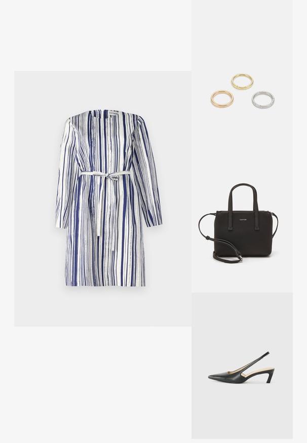 Dryžuota marškinėlių suknelė tamsiai mėlynos ir baltos spalvų, su mygtukų uždarymu, ilgomis rankovėmis ir juosmens raišteliu, leidžiančiu priderinti dydį.; Juodas smailus slingback batelis su žemu kulnu, pagamintas iš lygaus odos paviršiaus ir su išpjovomis šone, užtikrinančiomis oro pralaidumą.; Juoda rankinė su dviem trumpais rankenėlėmis ir nuimamu petį. Lygaus odos tipo medžiaga su užtrauktuku ir logotipo detale.; Trys metalinės žiedai: vienas rožinės aukso, vienas auksinis su tekstūruotais akcentais ir vienas sidabrinis, visi su įmintu ženklinimu vidinėje juostoje.