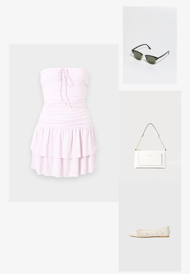 Vestido mini sem alças de cor rosa claro, com corpete drapeado, detalhe de laço na parte central da frente e uma saia com camadas duplas de babados.; Sandal com biqueira apontada em pele creme com parte superior transparente decorada com strass dispersos. Sola macia para conforto, design minimalista.; Óculos de sol pretos e dourados com lentes verdes, apresentando um formato de olho de gato, accentos metálicos e uma armação texturizada.; Bolsa de mão branca em couro com acabamento texturizado, featuring a corrente dourada e detalhes pretos. Inclui um bolso frontal e fecho com zipper.