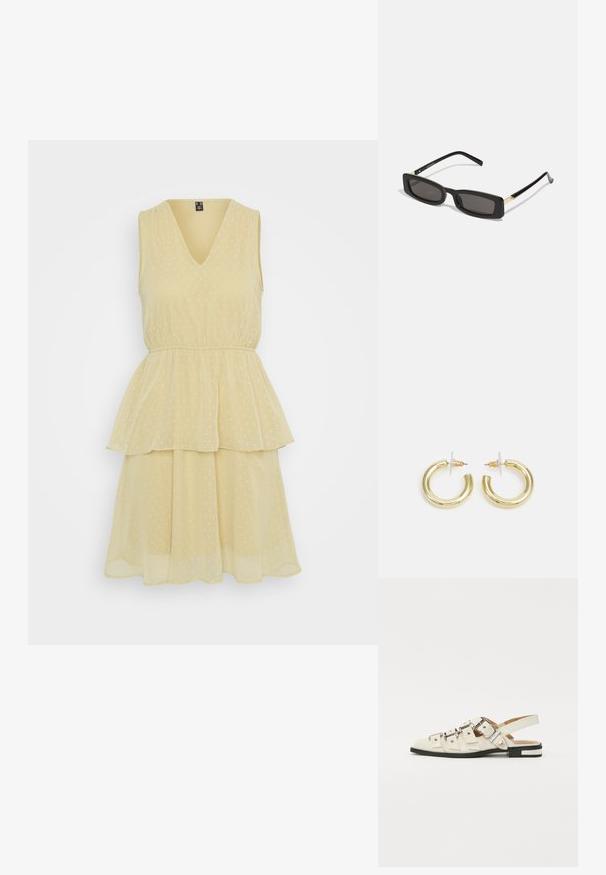 Kergelt kollane V-kaelusega ilma varrukateta kleit, millel on kihiline seelikuosa ja täppide muster, valmistatud kergest ja voolavast kangast.; Valged nahast slingback-sandaalid, millel on mitmeid laiad rihmad ja hõbedased pandlad; tasane tald väikese musta kanna ja metalliliste detailidega.; Mustad ristkülikukujulised prillid tumedate läätsedega, läikivad plastraamid ja kuldsed aktsendid templites. Minimalistlik disain ja voolujooneline kuju.; Kuldne rõngassõrmused sileda ja läikiva viimistlusega. Ringikujuline disain, millel on väike post ja selge tagumine külg, et tagada kindel kandmine.