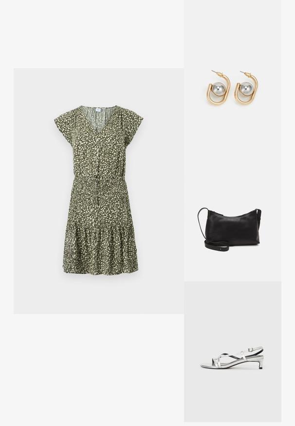 Az olajzöld virágmintás ruha V-kivágású, rövid ujjú, rugalmas derékkal és fehér virágmintás, réteges fodros szegéllyel rendelkezik.; Ezüst színű fémes slingback szandál alacsony sarokkal, keresztezett pántokkal és sima felülettel. Minimalista dizájn.; Fekete bőr válltáska sima felülettel, ívelt formával, állítható pánttal és cipzáras záródással. Minimalista dizájn díszítmények nélkül.; Arany színű fülbevalók ívelt, gyűrűszerű dizájnnal, amelyen egy kiemelkedő ezüst gömbös dísz található. Fényes fémfelület, tűs záródás.
