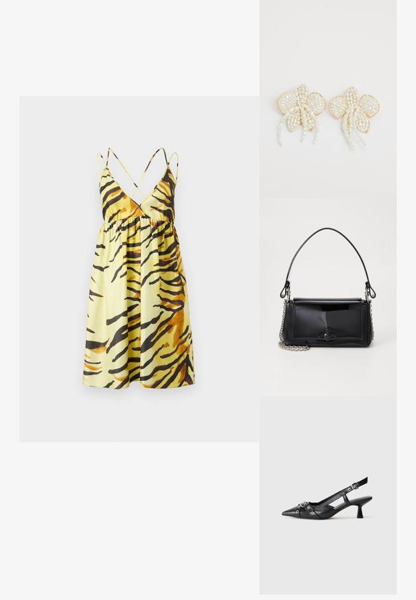 Nanushka CEIL - Dnevna haljina - yellow; Crne kožne cipele s remenom oko pete, s izduženim vrhom, dekorativnim trakama s metalnim rupama i niskom blok petom. Teksturirana površina.; Crna patentna kožna torba pravokutnog oblika, s lancem za nošenje i karakterističnim metalnim detaljem u središtu. Glatka tekstura.; Naušnice u obliku cvijeta od bisera s zlatnim akcentima. Svaka latica sadrži male, okrugle bisere raspoređene u cvjetni dizajn, s dugim detaljima od bisera.