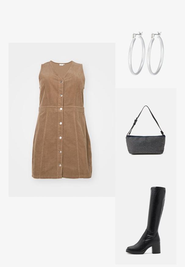 Braunes Cordkleid mit V-Ausschnitt, ärmellosem Design und vorderem Knopfverschluss. Verfügt über vertikale Nähte und eine taillierte Passform.; Schwarze knielange Stiefel aus glattem Leder mit einem breiten Absatz und einer abgerundeten Spitze. Mit nahtlosem Design und subtilen Nähakzenten.; Handtasche aus dunkelblauem Stoff mit einem strukturierten Design aus silbernen Nieten, ausgestattet mit einem einzelnen verstellbaren schwarzen Trageriemen und in rechteckiger Form.; Silberne Creolen mit einer glatten, polierten Oberfläche. Runder Form und sicherem Klickverschluss. Leichtes Design, geeignet für den täglichen Gebrauch.