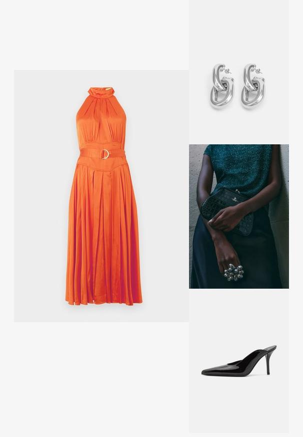 Oranžs halterkleita ar plisētu svārku, savāktu kakla daļu un jostu ar apaļu sprādzi. Gluda, viendabīga auduma.; Melnas patentētas ādas augstpapēžu muļlas ar smailu purngalu un gludu siluetu, ar atvērtu aizmuguri un slaidu stiletto papēdi.; Melna krokodilā ādas raksta rokassoma ar sudraba detaļām, turēta pretī tekstūrētai pelēkai fona. Iespējo spīdīgu virsmu.; Rabanne XL LINK DOUBLE HOOP EARRING - Auskari - silver-coloured