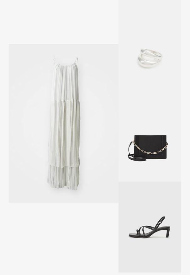 Langes weißes Kleid aus leichtem Stoff. Es hat vertikale strukturierte Streifen und eine fließende Silhouette mit dünnen Trägern.; Schwarze Sandale mit Riemchen, quadratischer Zehenform und niedrigem Blockabsatz. Verfügt über mehrere dünne Riemen und einen verstellbaren Knöchelriemen. Hergestellt aus glattem Leder.; Schwarze Leder-Crossbody-Tasche mit glatter Textur, rechteckiger Form und metallic-kettendetail auf der Vorderseite. Verstellbarer Gurt inklusive.; Silberner Doppelring mit einer glatten, polierten Oberfläche. Verfügt über ein fließendes, kurviges Design mit überlappenden Abschnitten für einen modernen Look.