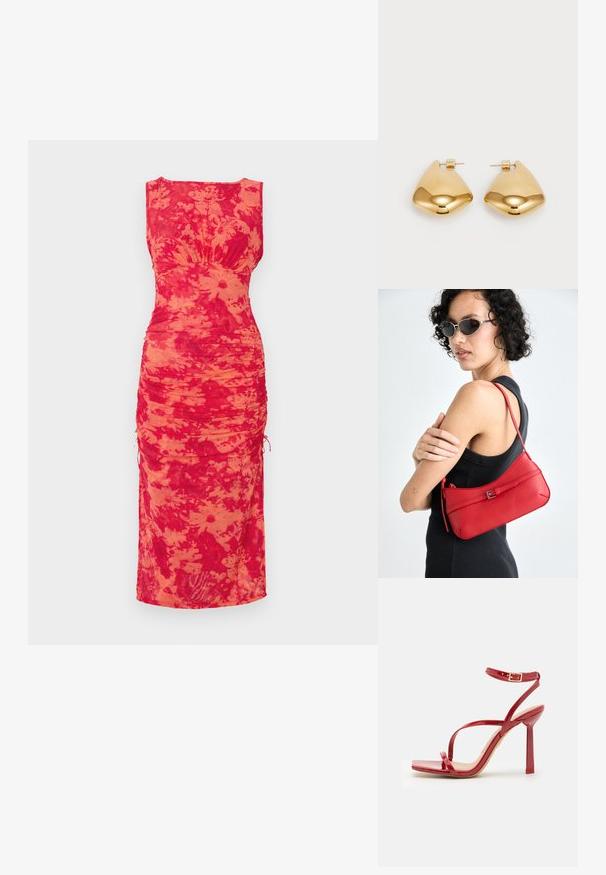 Bezrukávové červené šaty s oranžovým tie-dye vzorom, riasené strany a nastaviteľné šnúrky na dolnom okraji. Hladká, ľahká látka.; ALDO SCINTILLA - Sandále na vysokom opätku - red; Červená kožená taška cez rameno s hladkým povrchom, zakriveným dizajnom a dekoračnou sponou. Nastaviteľný popruh a zips.; Náušnice z kovu v zlatej farbe s hladkým, zaobleným trojuholníkovým tvarom a dizajnom na zapichovanie; reflexný povrch s minimálnymi detailmi.