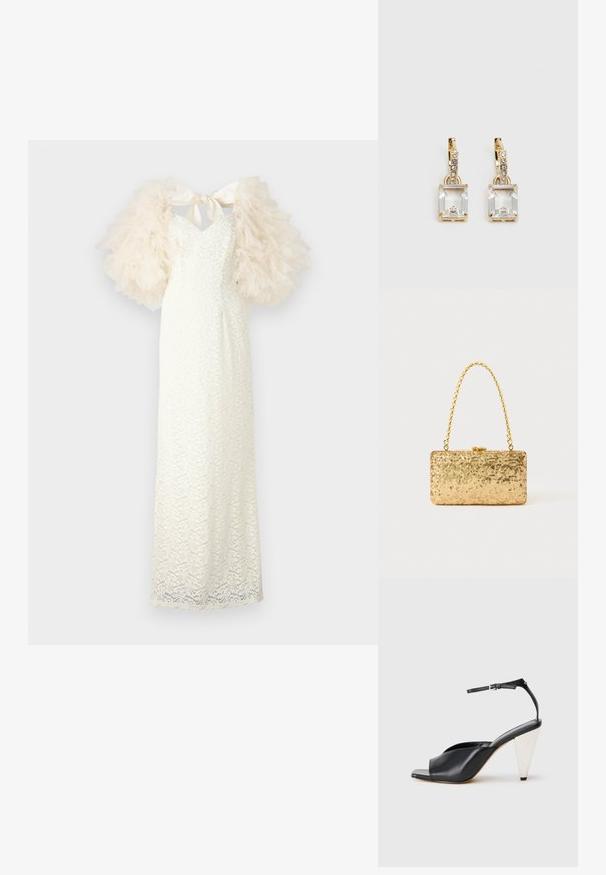 Krajková večerná šaty v off-white farbe s priliehavým strihom, balónovými tylovými rukávmi a stuhou vzadu. Po celej ploche je textúrovaná krajková vzorka.; Čierne kožené sandále na vysokých podpätkoch s otvorenou špičkou, asymetrickým dizajnom, remienkom okolo členka a kovovým kužeľovitým podpätkom. Hladká textura po celom povrchu.; Zlatá flitrová listová taška s obdĺžnikovým tvarom, vybavená skrúteným reťazovým držadlom a kovovým uzatváraním, odrážajúca svetlo s textúrovaným povrchom.; Náušnice v zlatej farbe, ktoré majú obdĺžnikový, transparentný kryštál visiaci pod radom malých, guľatých, čírych akcentov. Elegantný, moderný dizajn.