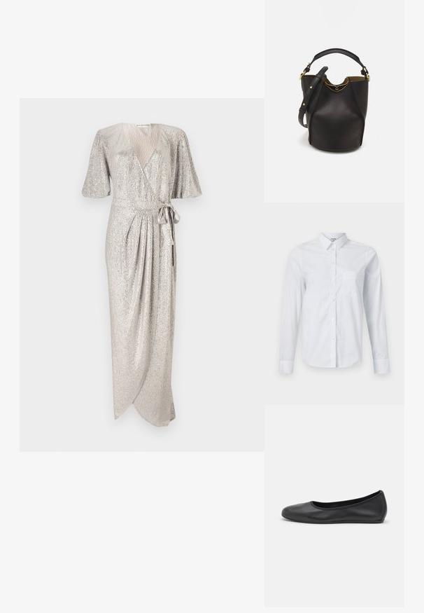 Fémes ezüst színű, rövid harang ujjú, V-kivágású, megkötős derékú és plissé elülső részletű ruha, texturált anyagból készítve.; Fehér, hosszú ujjú ing, amely pamutból készült. Gombos elülső rész, hegyes gallér és egy mellzseb a bal oldalon.; Fekete bőr balettcipő lekerekített orral, sima tekstúrával, minimális varrással és rugalmas talp kialakítással.; Fekete bőr vödör táska texturált felülettel, arany hardware részletekkel és nyitott tetejével. Rövid fogantyúval és állítható vállpánttal rendelkezik.
