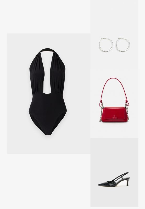 Schwarzer Einteiler-Badeanzug mit Halterneck-Design, tiefem Ausschnitt, gerafftem Stoff an der Brust und glatter Textur.; Schwarze Lack-Slingback-Pumps mit spitzem Zehenbereich, versehen mit strukturiertem Schlangenprint, verstellbarem Riemen und einem kurzen, strukturierten Blockabsatz.; Rote Handtasche aus Lackleder mit silbernen Kettenakzenten, einem kurzen Griff und einem dekorativen Emblem auf der Vorderseite. Kompakte rechteckige Form.; Silberne Creolen zeichnen sich durch ein glattes, rundes Design mit einem schlanken Profil und einem sicheren Verschluss aus. Minimalistischer Stil mit glänzender Oberfläche.